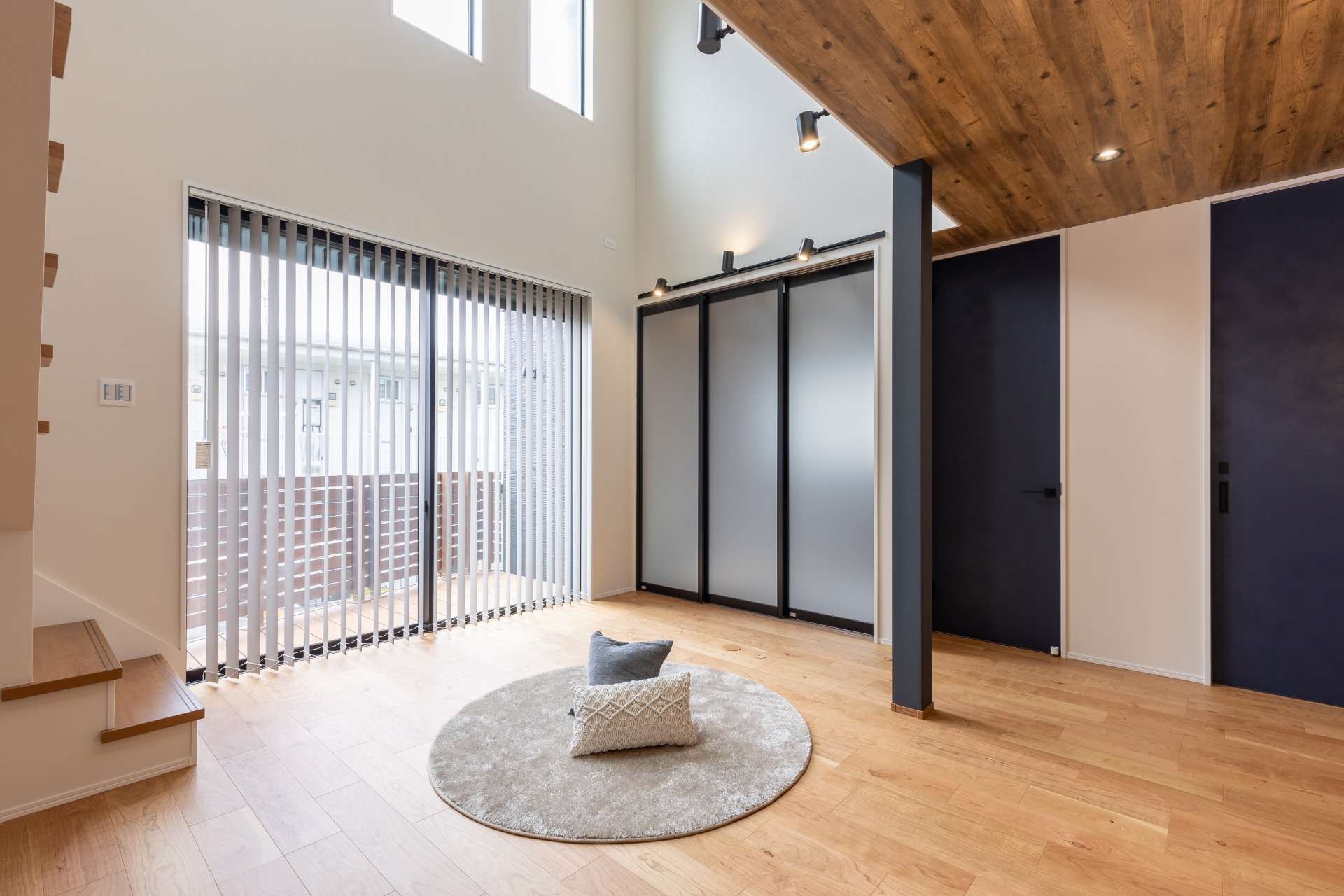 ヴィンテージスタイルの造作ハウス