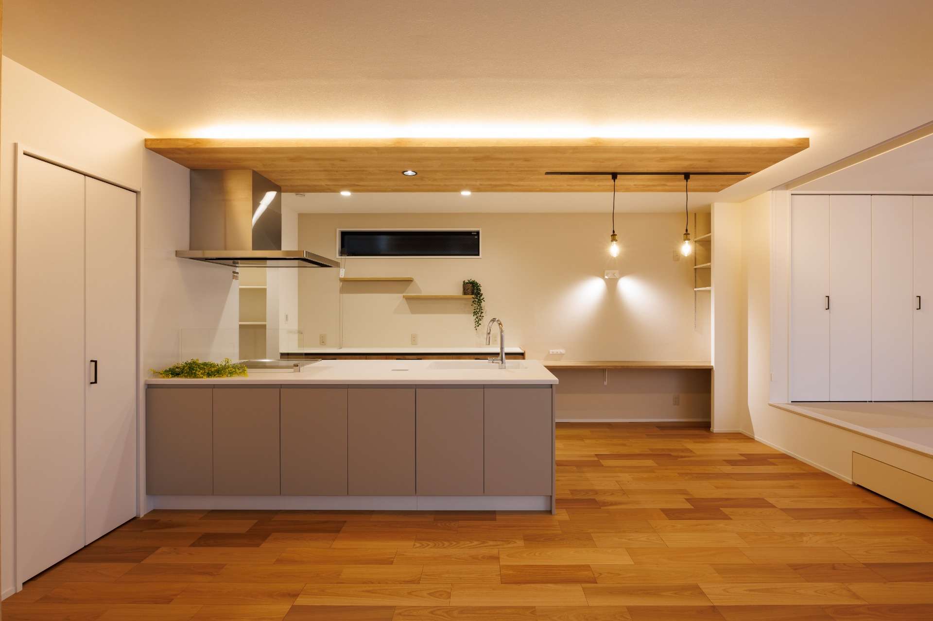 大人っぽさ感じる、ナチュラルな家