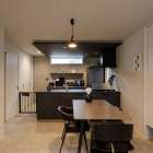 【施工事例】「黒」を纏うモダン邸宅。家具が入り完成したご家族の理想の家